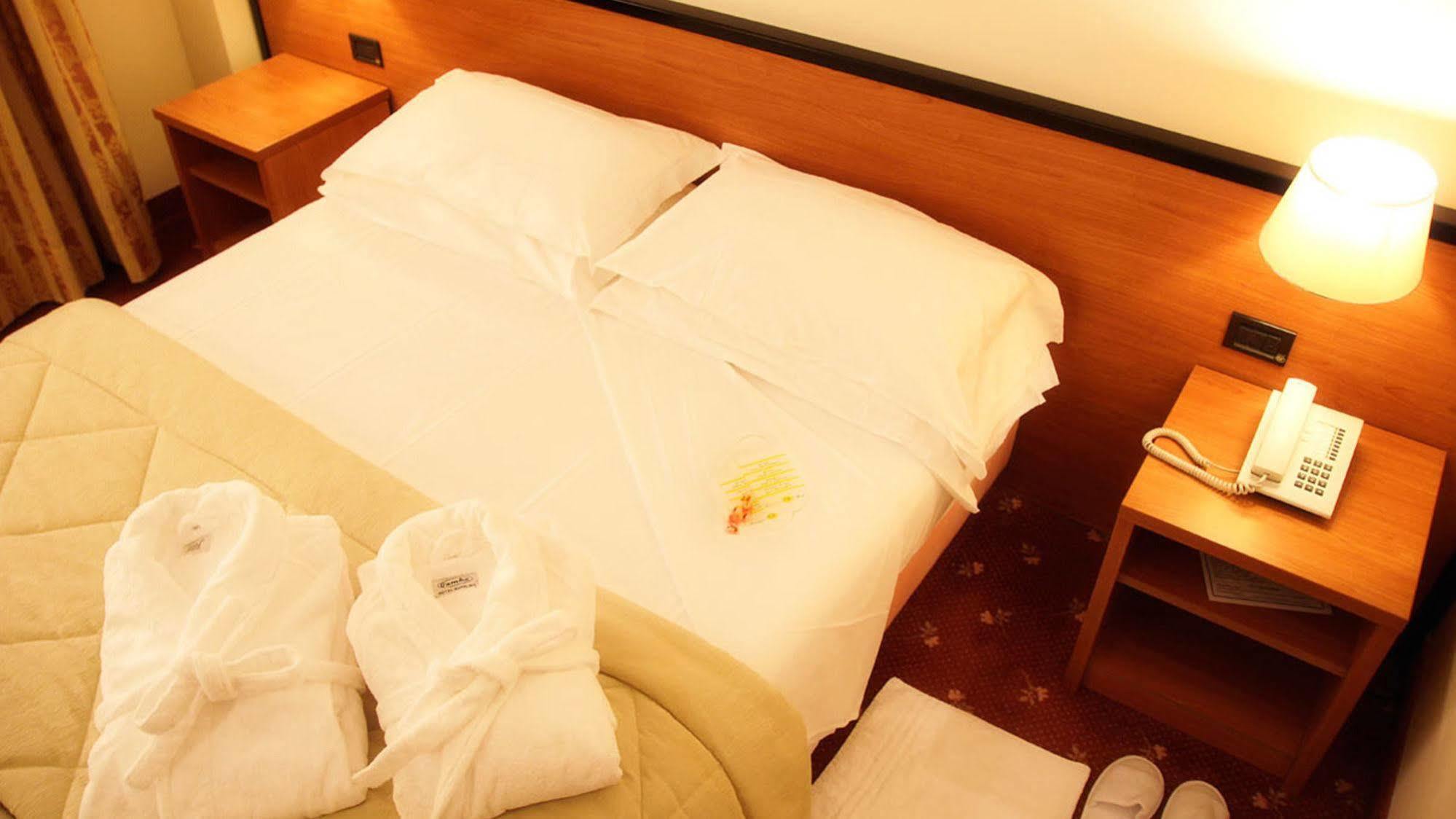 Hotel Executive Meeting & Events 우디네 외부 사진